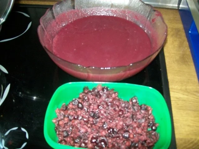 Rezept: Irenes Schlehen - Apfelmusmarmelade Bild Nr. 2 Irenes Schlehen - Apfelmusmarmelade - Rezept - Bild Nr. 2