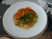 Pasta : Spaghetti mit Tomatensoße und Jagdwurst - Rezept
