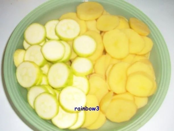 Auflauf: Kartoffel-Zucchini-Gratin - Rezept - Bild Nr. 2