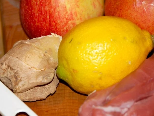 Rezept: MEDAILLONS VON DER SCHWEINELENDE MIT KARAMELLISIERTEN ÄPFELN UND CALVADOS Bild Nr. 7 MEDAILLONS VON DER SCHWEINELENDE MIT KARAMELLISIERTEN ÄPFELN UND CALVADOS - Rezept - Bild Nr. 7