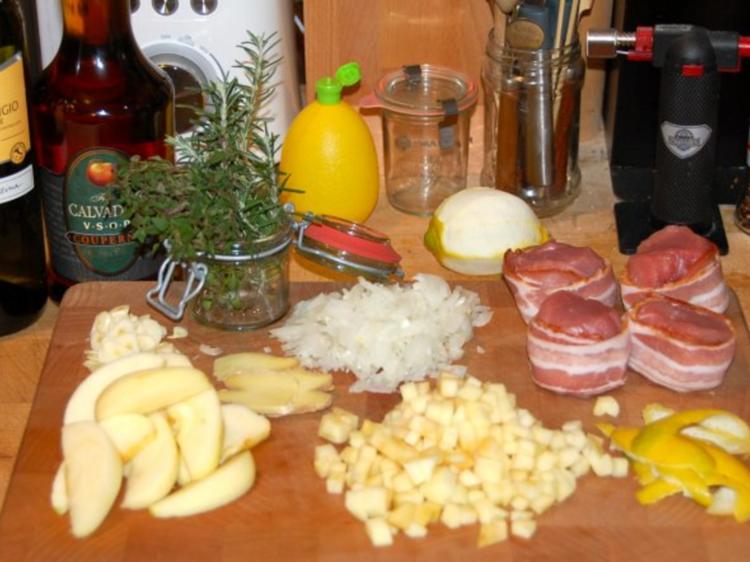 MEDAILLONS VON DER SCHWEINELENDE MIT KARAMELLISIERTEN ÄPFELN UND ...