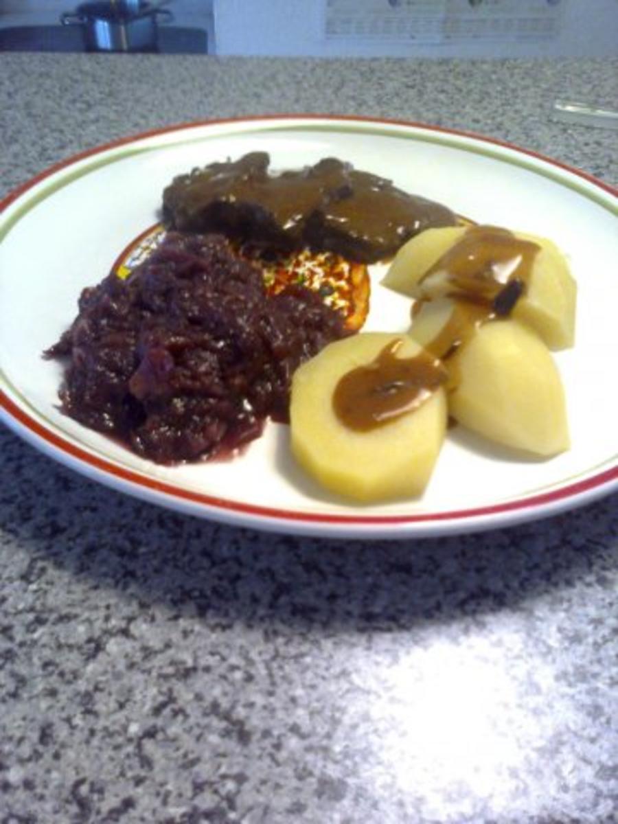 Sauerbraten Selbst eingelegt und schön sauer, denn Sauer macht lustig -
Rezept Von Einsendungen chris122260