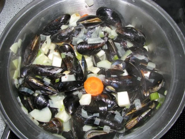 Fisch/Meeresfrüchte: Gefüllte Miesmuscheln - Rezept - Bild Nr. 3