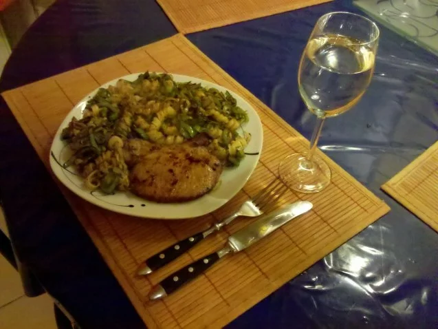 Rezept: Fleisch: Asiakotelett mit Lauchnudeln Bild Nr. 8 Fleisch: Asiakotelett mit Lauchnudeln - Rezept - Bild Nr. 8