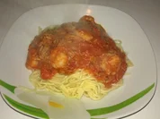 Garnelen mit Thunfisch in Weißwein-Tomatensauce auf Spaghetti - Rezept