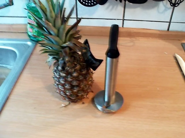 Rezept: Obstsalat mit frischer Ananas Bild Nr. 2 Obstsalat mit frischer Ananas - Rezept - Bild Nr. 2