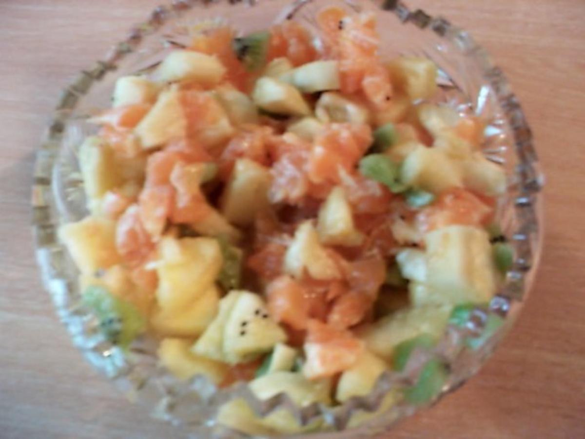 Obstsalat mit frischer Ananas - Rezept - Bild Nr. 6