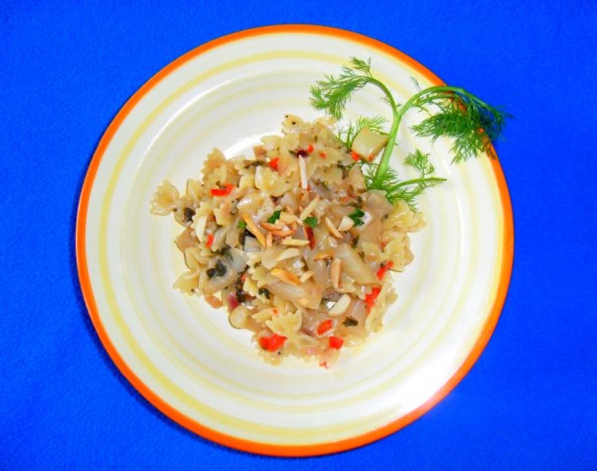 Farfalle in fruchtig/feuriger Orangen-Gemüsesauce - Rezept