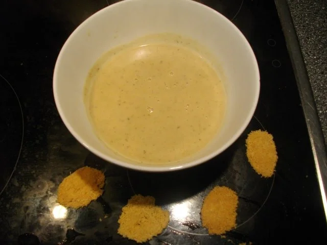 Rezept: Maronensuppe mit Parmesantaln Maronensuppe mit Parmesantaln - Rezept