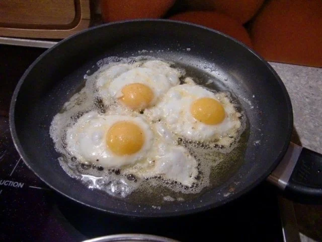 Leberkäse auf Bratkartoffeln mit Spiegelei - Rezept - Bild Nr. 8