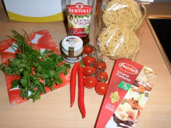 Rezept: Pasta arrabiata in Trüffelbutter Bild Nr. 2 Pasta arrabiata in Trüffelbutter - Rezept - Bild Nr. 2