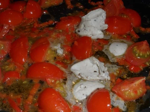 Rezept: Pasta arrabiata in Trüffelbutter Bild Nr. 3 Pasta arrabiata in Trüffelbutter - Rezept - Bild Nr. 3