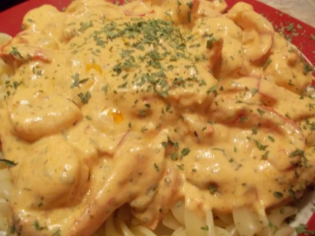 GARNELEN mit PAPRIKASTREIFEN auf NUDELBETT - Rezept - Bild Nr. 6