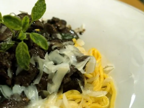 Spaghetti mit Salbei-Geflügelleber - Rezept