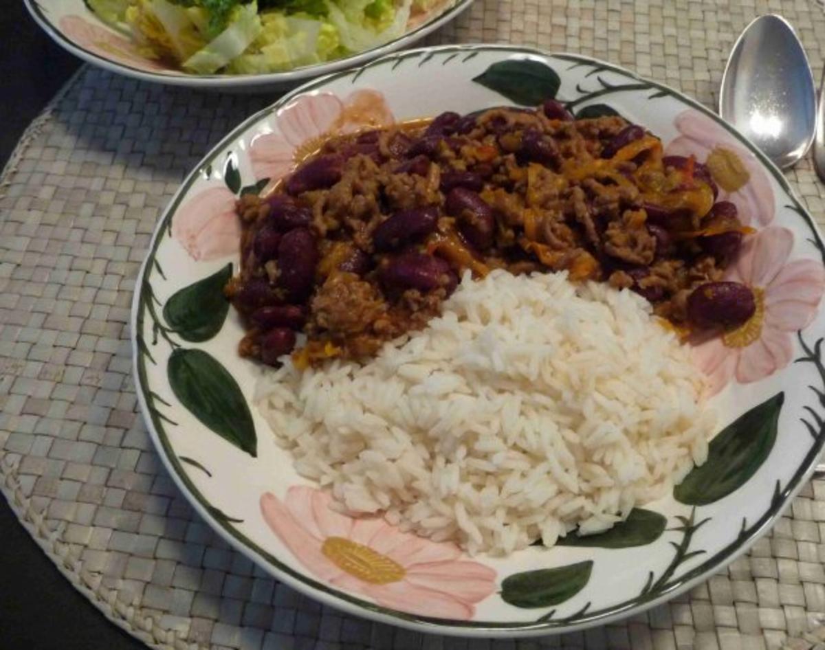 Hackfleisch : Gehacktes mit Kidney- Bohnen und Reis dazu einen Salat - Rezept