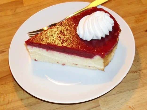 Rezept: Käsekuchen mit Kirschspiegel Bild Nr. 2 Käsekuchen mit Kirschspiegel - Rezept - Bild Nr. 2