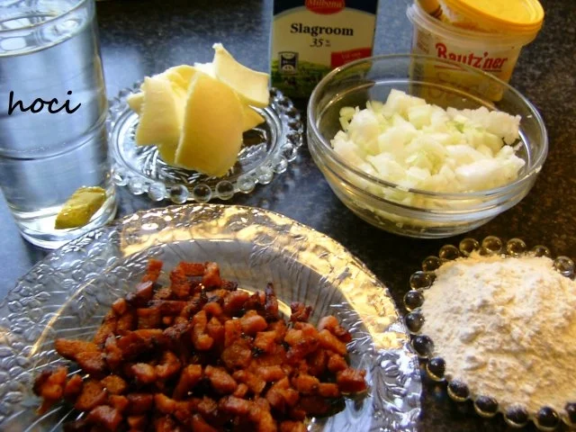 Rezept: FRIKADELLEN IN MOSTERD-SPECK-SAUSE Bild Nr. 2 FRIKADELLEN IN MOSTERD-SPECK-SAUSE - Rezept - Bild Nr. 2