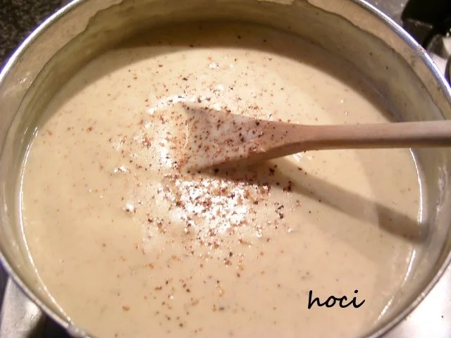 Rezept: FRIKADELLEN IN MOSTERD-SPECK-SAUSE Bild Nr. 3 FRIKADELLEN IN MOSTERD-SPECK-SAUSE - Rezept - Bild Nr. 3