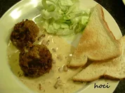 Rezept: FRIKADELLEN IN MOSTERD-SPECK-SAUSE FRIKADELLEN IN MOSTERD-SPECK-SAUSE - Rezept