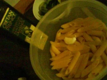 Rezept: Penne aglio e olio Bild Nr. 3 Penne aglio e olio - Rezept - Bild Nr. 3