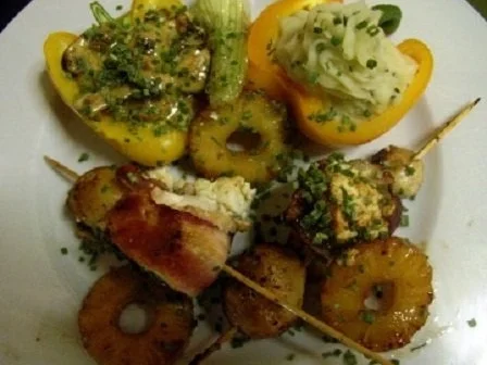 Geflügelspieße mit Champignons und Ananas, Cocos- Kartoffelpüree - Rezept