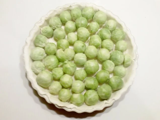 Tarte: Rosenkohltarte mit Speck und Käse - Rezept - Bild Nr. 3