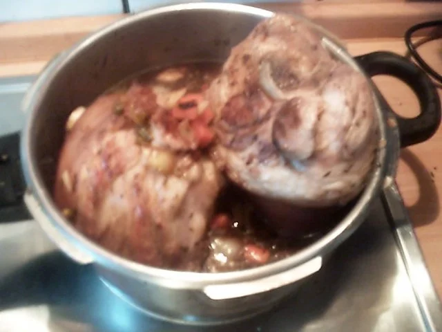 Mein Eisbein mit Malzbiersosse und Ananassauerkraut - Rezept - Bild Nr. 6