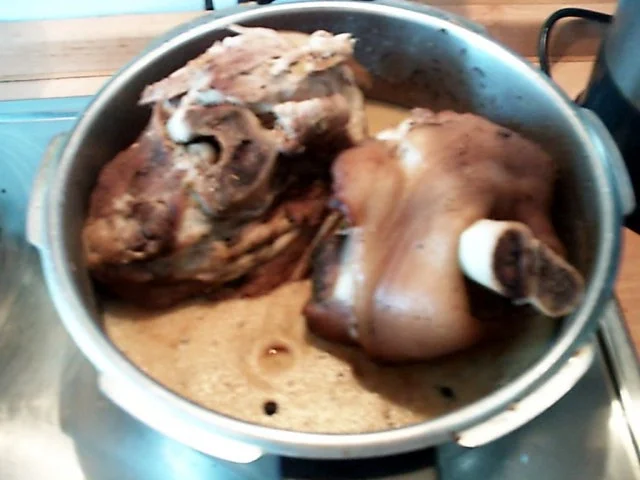 Mein Eisbein mit Malzbiersosse und Ananassauerkraut - Rezept - Bild Nr. 7