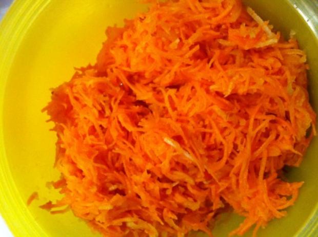 Karottensalat Rohkost - Frisch - lecker - gesund - Rezept mit Bild