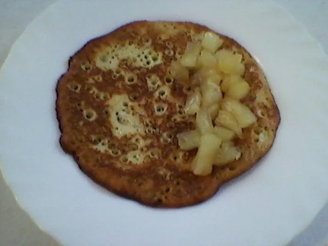 Hefe – Eierkuchen „Süß“ gefüllt mit Karamellisierter Ananas - Rezept