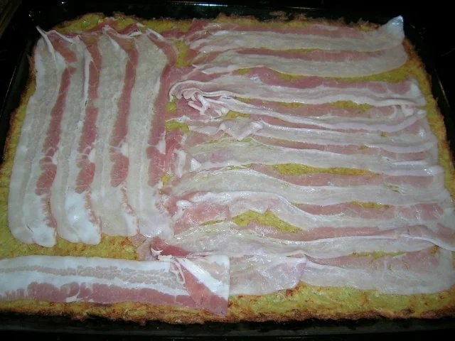 Rezept: Kartoffel-Blechkuchen mit Bacon - relativ schnell gezaubert und sehr lecker Bild Nr. 3 Kartoffel-Blechkuchen mit Bacon - relativ schnell gezaubert und sehr lecker - Rezept - Bild Nr. 3