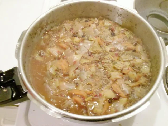 Rezept: Eintopf: Bunter Bohneneintopf mit Gemüse Bild Nr. 5 Eintopf: Bunter Bohneneintopf mit Gemüse - Rezept - Bild Nr. 5