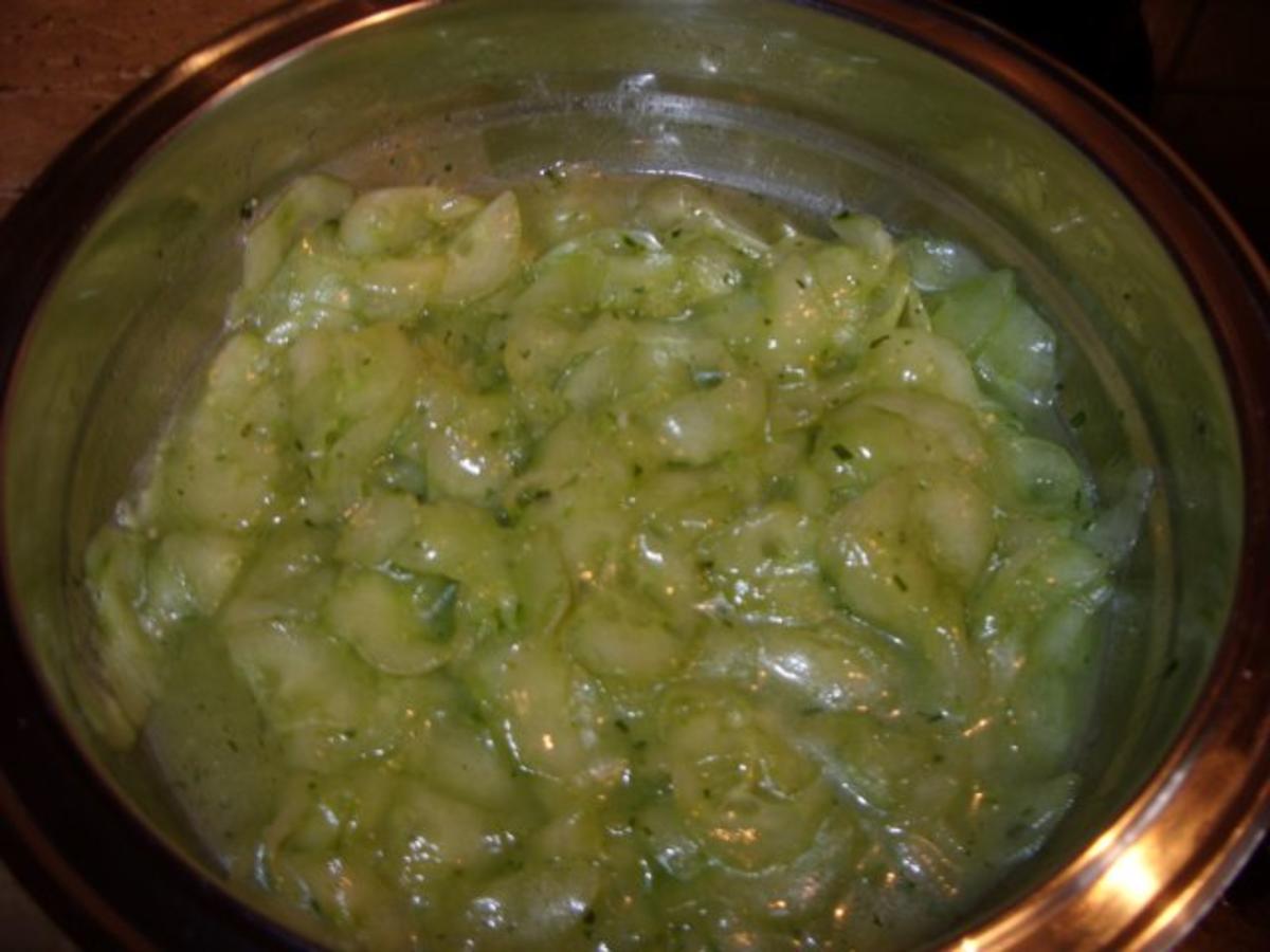 B: Kartoffel - Gurken - Salat - Rezept - Bild Nr. 3