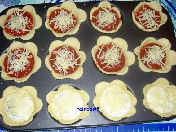 Rezept: Pizza: Kleine Pizza-Päckchen Bild Nr. 5 Pizza: Kleine Pizza-Päckchen - Rezept - Bild Nr. 5