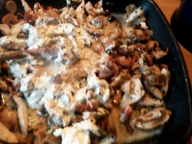 Putenfiletstreifen mit Waldpilzen in Frischkäsesosse - Rezept - Bild Nr. 8