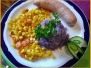 Krakauer mit Kartoffel-Sellerie-Stampf und Möhren-Mais-Gemüse - Rezept