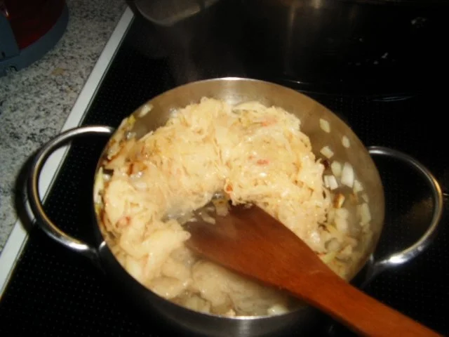 Rezept: Paprika-Sauerkraut- Schiffchen Bild Nr. 4 Paprika-Sauerkraut- Schiffchen - Rezept - Bild Nr. 4