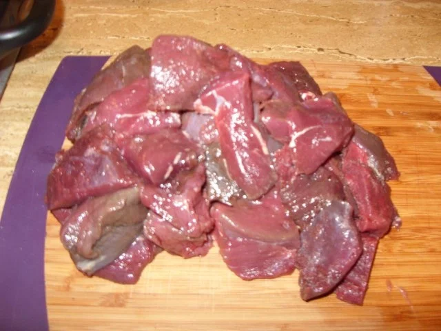 Rezept: D: Hirschgulasch Bild Nr. 2 D: Hirschgulasch - Rezept - Bild Nr. 2