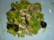 Rosenkohlsalat mit Trauben - Rezept