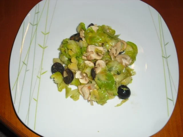 Rosenkohlsalat mit Trauben - Rezept - Bild Nr. 5