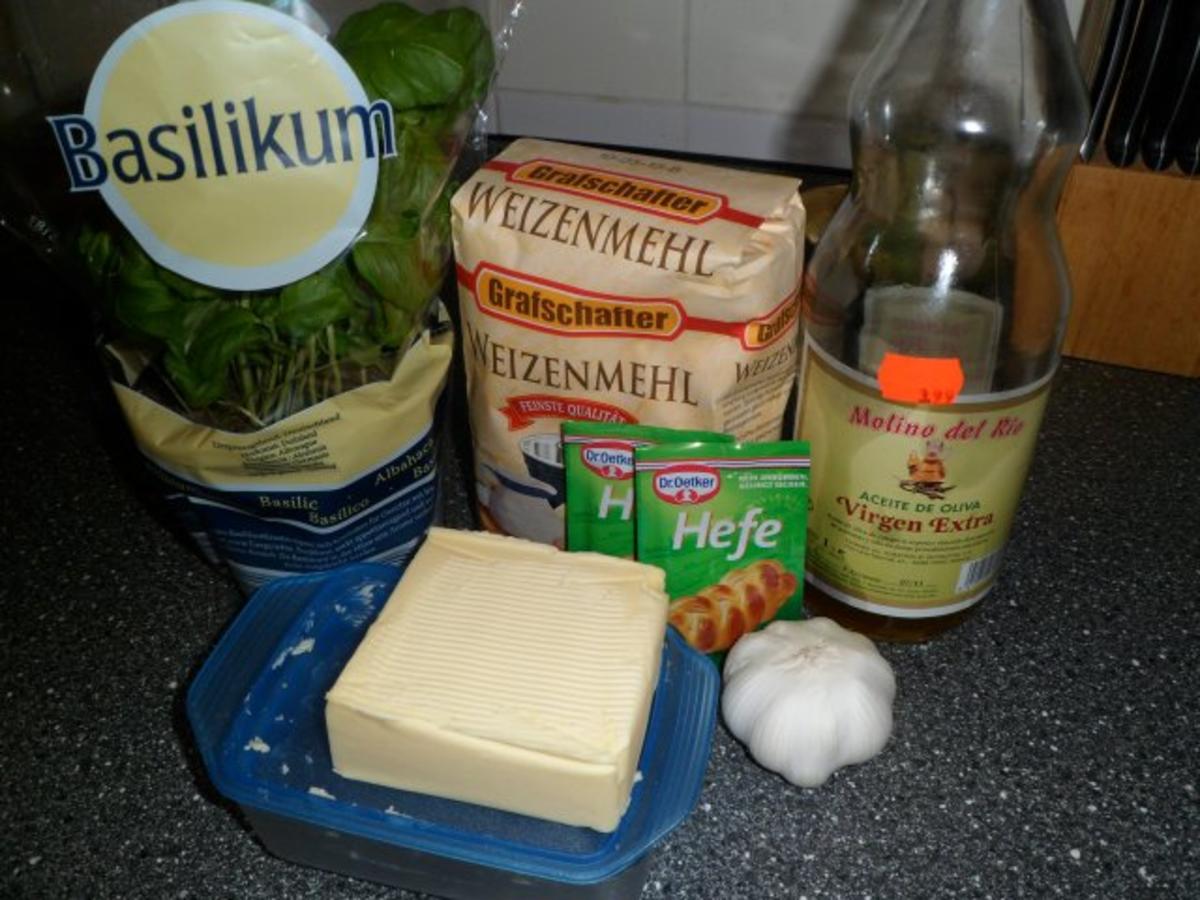 Knoblauch Basilikum Brötchen - einfach - von nannsi