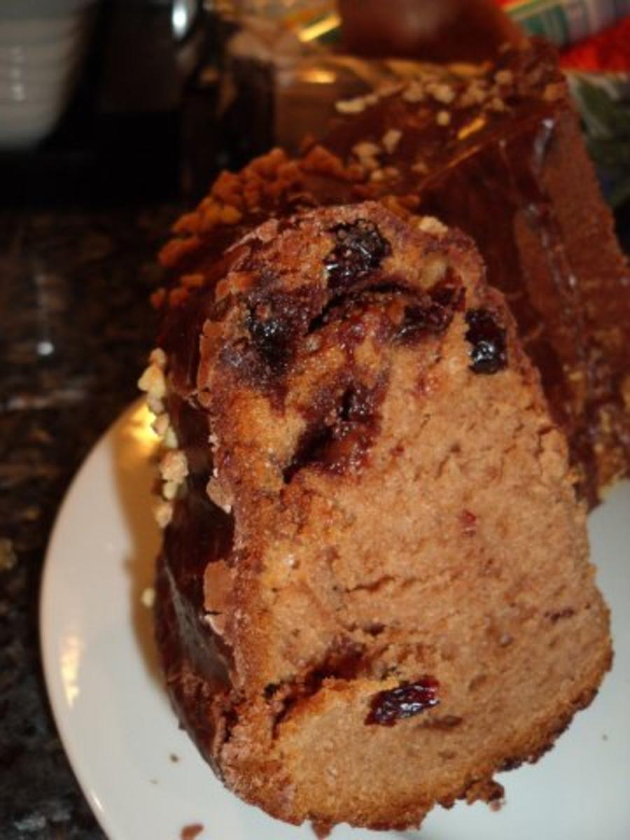 Kuchen: Baileys-Gugelhupf mit Krokant - Rezept - Bild Nr. 2