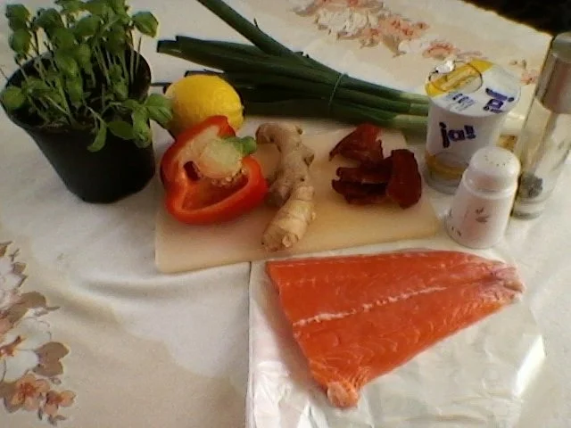 Rezept: Lachs gebraten mit bunten Schmand Bild Nr. 2 Lachs gebraten mit bunten Schmand - Rezept - Bild Nr. 2