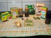 Sauerkraut mit Knöchlen, Schälrippchen, Blutwürstlen, Leberwürstchen und Schupfnudeln. - Rezept