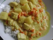 Huhn : Curryhuhn mit Gemüse, Ananas und Basmatireis - Rezept
