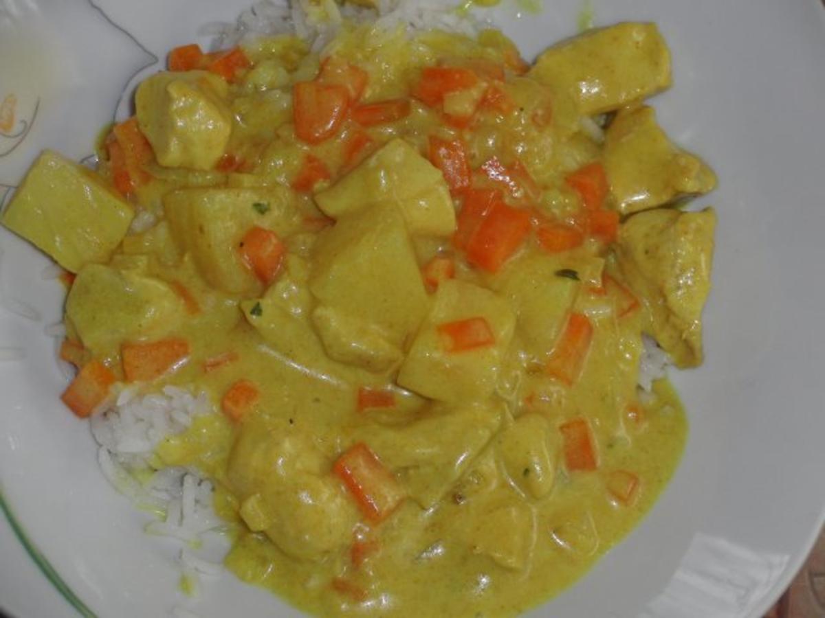 Huhn : Curryhuhn mit Gemüse, Ananas und Basmatireis - Rezept - Bild Nr. 2