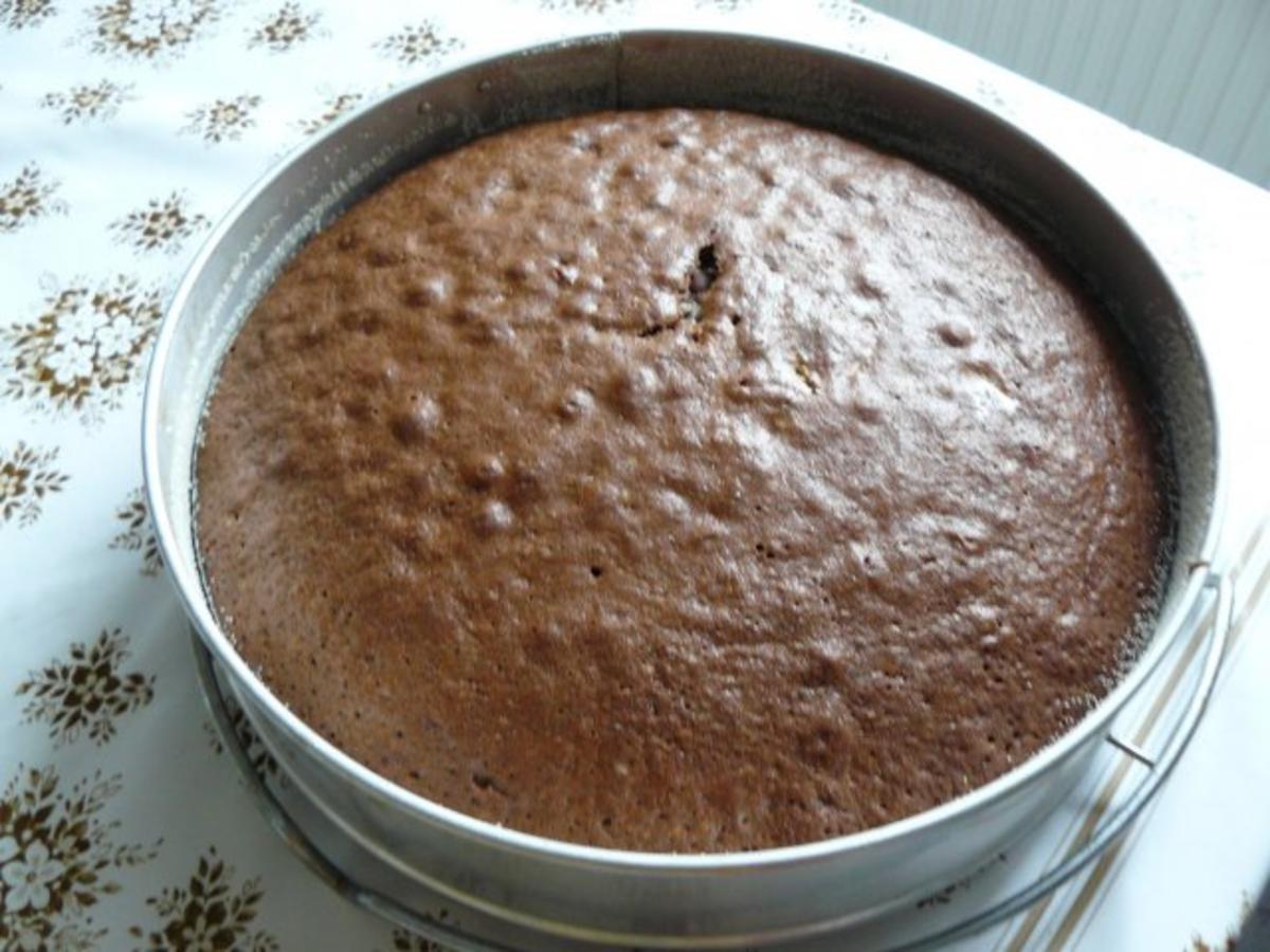 Locker luftiger Schokoladenkuchen mecklenburger Art - Rezept - Bild Nr. 16