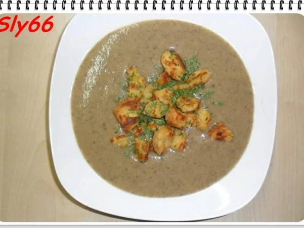 Suppen:Champignoncremesuppe - Rezept
