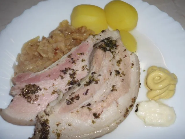 Rezept: Wellfleisch auf Schlachtekraut Wellfleisch auf Schlachtekraut - Rezept