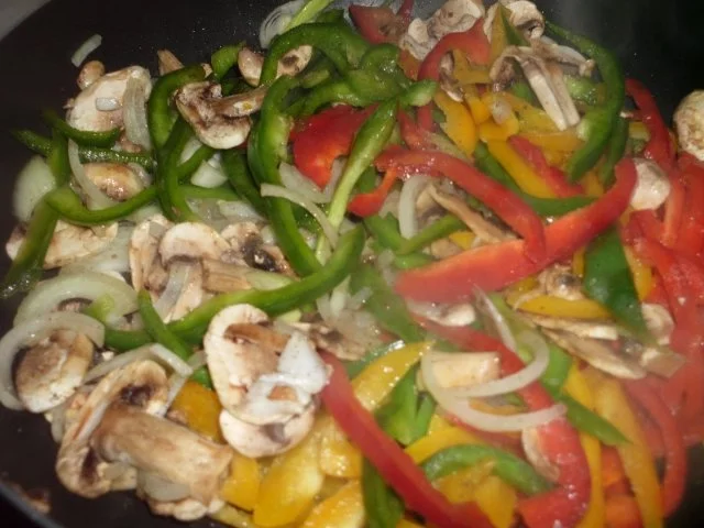 Rezept: Paprika-Champignon-Gemüse Bild Nr. 3 Paprika-Champignon-Gemüse - Rezept - Bild Nr. 3